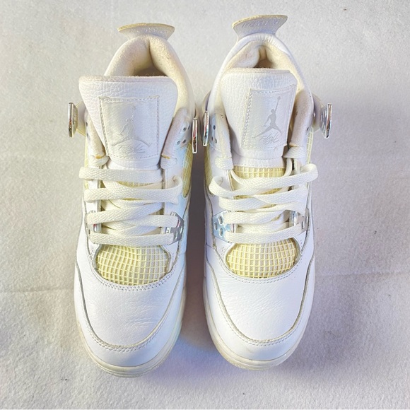 Nike Jordan Other - Nike Jordan Retro 4 Big Kids White Sneakers Size 5.5 Silver Jumpman Basketball